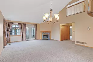 2909 Devonshire Cir, Woodbury, MN 55125 - Photo 6