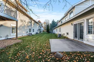 2909 Devonshire Cir, Woodbury, MN 55125 - Photo 32