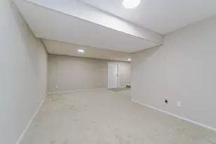 2129 Tamarin Trail, Golden Valley, MN 55427 - Photo 36