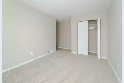 2129 Tamarin Trail, Golden Valley, MN 55427 - Photo 24