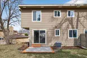 2129 Tamarin Trail, Golden Valley, MN 55427 - Photo 36