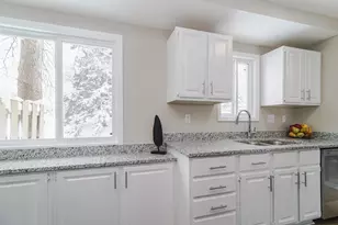 2129 Tamarin Trail, Golden Valley, MN 55427 - Photo 12