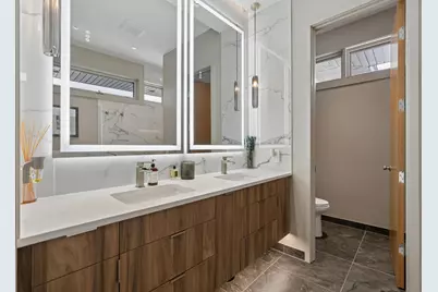 2864 Irving Avenue S, Minneapolis, MN 55408 - Photo 38