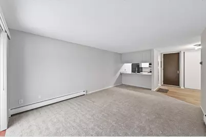 2800 Hamline Avenue N #303, Roseville, MN 55113 - Photo 12