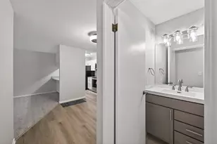 2800 Hamline Ave N, Roseville, MN 55113 - Photo 14