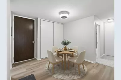 2800 Hamline Avenue N #303, Roseville, MN 55113 - Photo 6