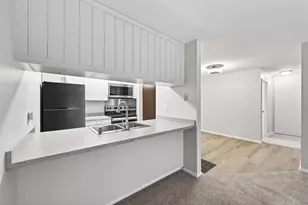 2800 Hamline Ave N, Roseville, MN 55113 - Photo 1