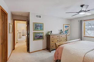 18719 Clear View Dr, Minnetonka, MN 55345 - Photo 30