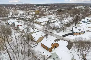 18719 Clear View Dr, Minnetonka, MN 55345 - Photo 64