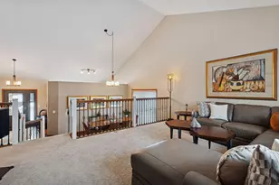 18719 Clear View Dr, Minnetonka, MN 55345 - Photo 26