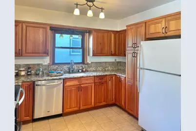 1885 3rd Street E, Saint Paul, MN 55119 - Photo 4