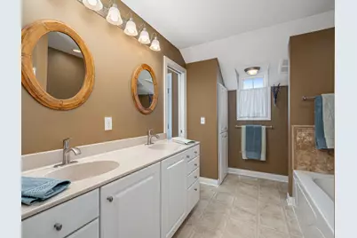 1385 Eustis Street #C, Saint Paul, MN 55108 - Photo 18