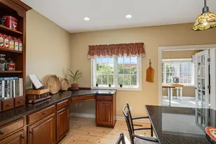 1385 Eustis St, Saint Paul, MN 55108 - Photo 12