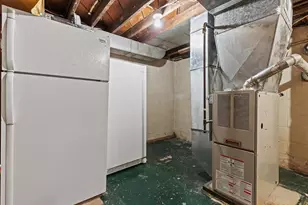 409 S 2nd St, Marshall, MN 56258 - Photo 46