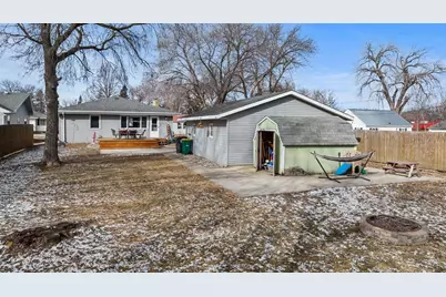 409 S 2nd Street, Marshall, MN 56258 - Photo 8