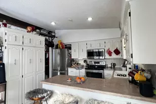 520 Lake Summit Ct, Shoreview, MN 55126 - Photo 6