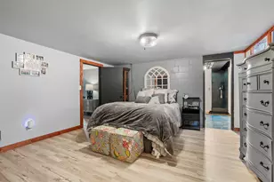 345 Capitol View Ave, Roseville, MN 55113 - Photo 20