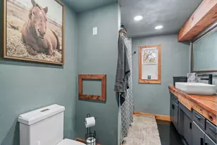 345 Capitol View Ave, Roseville, MN 55113 - Photo 16