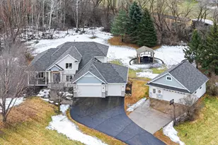 925 Sadies Ln, Hudson, WI 54016 - Photo 8