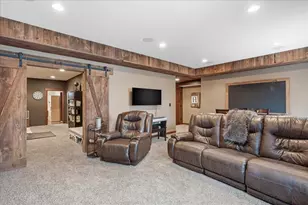 925 Sadies Ln, Hudson, WI 54016 - Photo 40