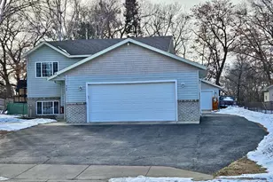 909 4th Ave E, Sartell, MN 56377 - Photo 2