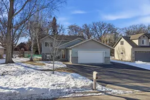 909 4th Ave E, Sartell, MN 56377 - Photo 2