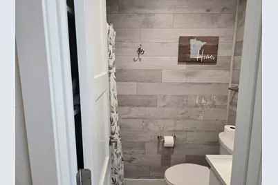 742 Shorewood Drive, Detroit Lakes, MN 56501 - Photo 10