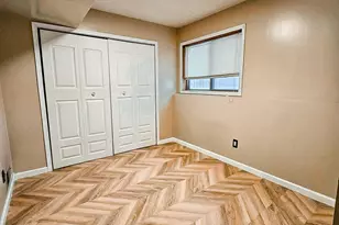 3222 Greenbrier St, Vadnais Heights, MN 55127 - Photo 6