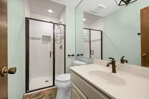 6913 Edenvale Blvd, Eden Prairie, MN 55346 - Photo 32