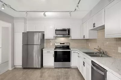 6913 Edenvale Boulevard, Eden Prairie, MN 55346 - Photo 24