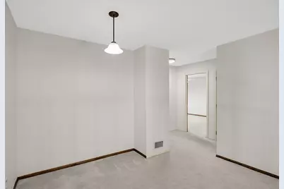 6913 Edenvale Boulevard, Eden Prairie, MN 55346 - Photo 20