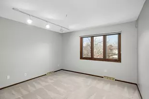 6913 Edenvale Blvd, Eden Prairie, MN 55346 - Photo 24