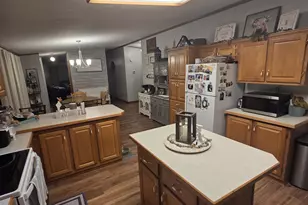 204 E 4th St, Donnelly, MN 56235 - Photo 12