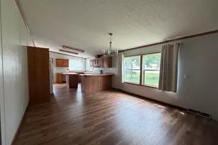 204 E 4th St, Donnelly, MN 56235 - Photo 6