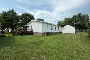 204 E 4th St, Donnelly, MN 56235 - Photo 2