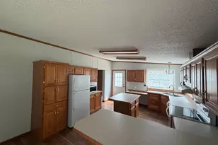 204 E 4th St, Donnelly, MN 56235 - Photo 10