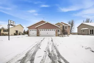 716 Ochotto Lake Dr, Avon, MN 56310 - Photo 2