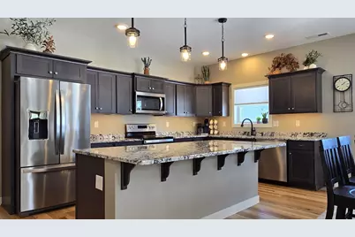 230 Shedhorn Street SW, Bemidji, MN 56601 - Photo 2