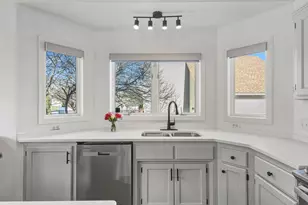 8674 Jody Cir S, Cottage Grove, MN 55016 - Photo 6