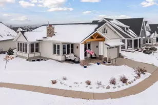 11314 Sunflower Ln N, Lake Elmo, MN 55042 - Photo 2