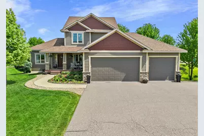 900 Heritage Trail NE, New Prague, MN 56071 - Photo 2