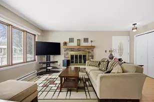 2811 26th St Cir S, Moorhead, MN 56560 - Photo 4