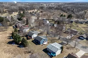 921 21st St SE, Saint Cloud, MN 56304 - Photo 8