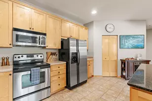 294 Spring St, Saint Paul, MN 55102 - Photo 10