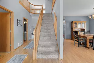 6785 Wildflower Dr S, Cottage Grove, MN 55016 - Photo 18