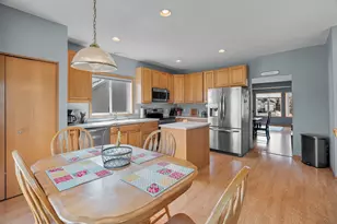 6785 Wildflower Dr S, Cottage Grove, MN 55016 - Photo 26