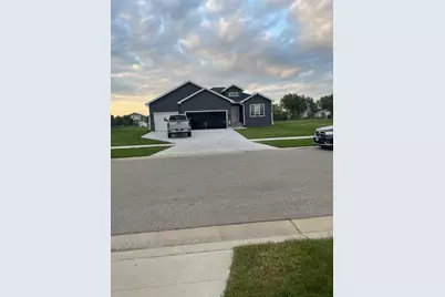 3407 47th Avenue S, Fargo, ND 58104 - Photo 2