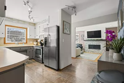 2405 11th Avenue NW, Rochester, MN 55901 - Photo 6