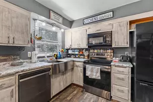 10239 Raven St NW, Coon Rapids, MN 55433 - Photo 10