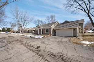 1024 Fox Run Rd, Waconia, MN 55387 - Photo 2